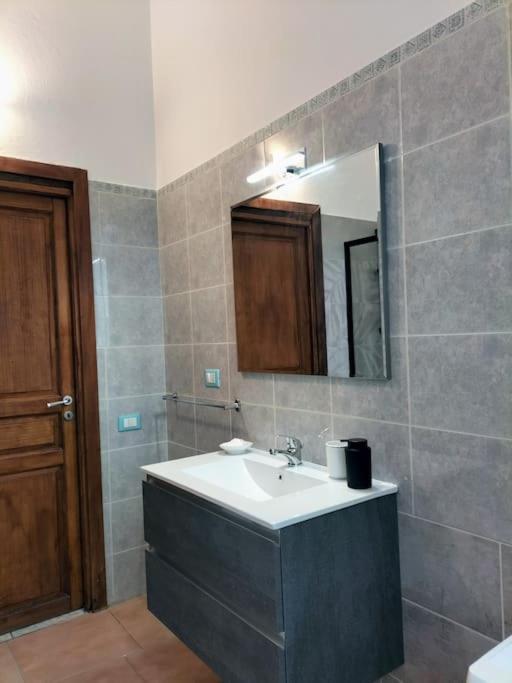 Apartament Casa Marta Cagliari Zewnętrze zdjęcie